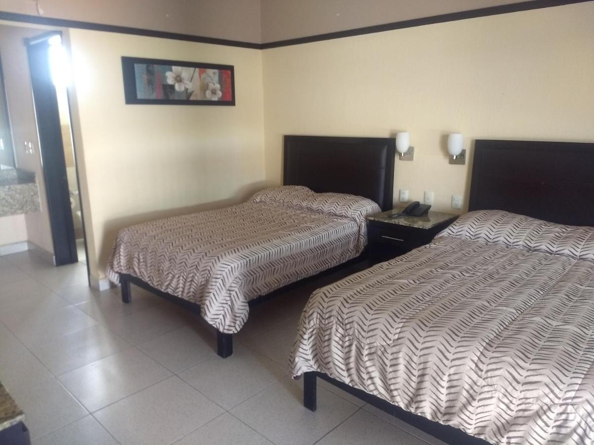 Jalyd Inn Irapuato Εξωτερικό φωτογραφία