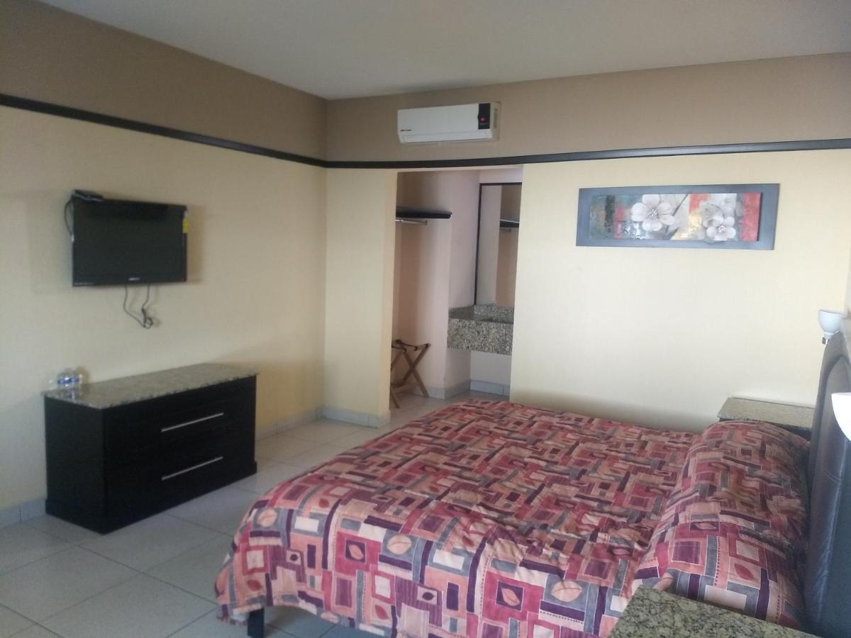 Jalyd Inn Irapuato Εξωτερικό φωτογραφία